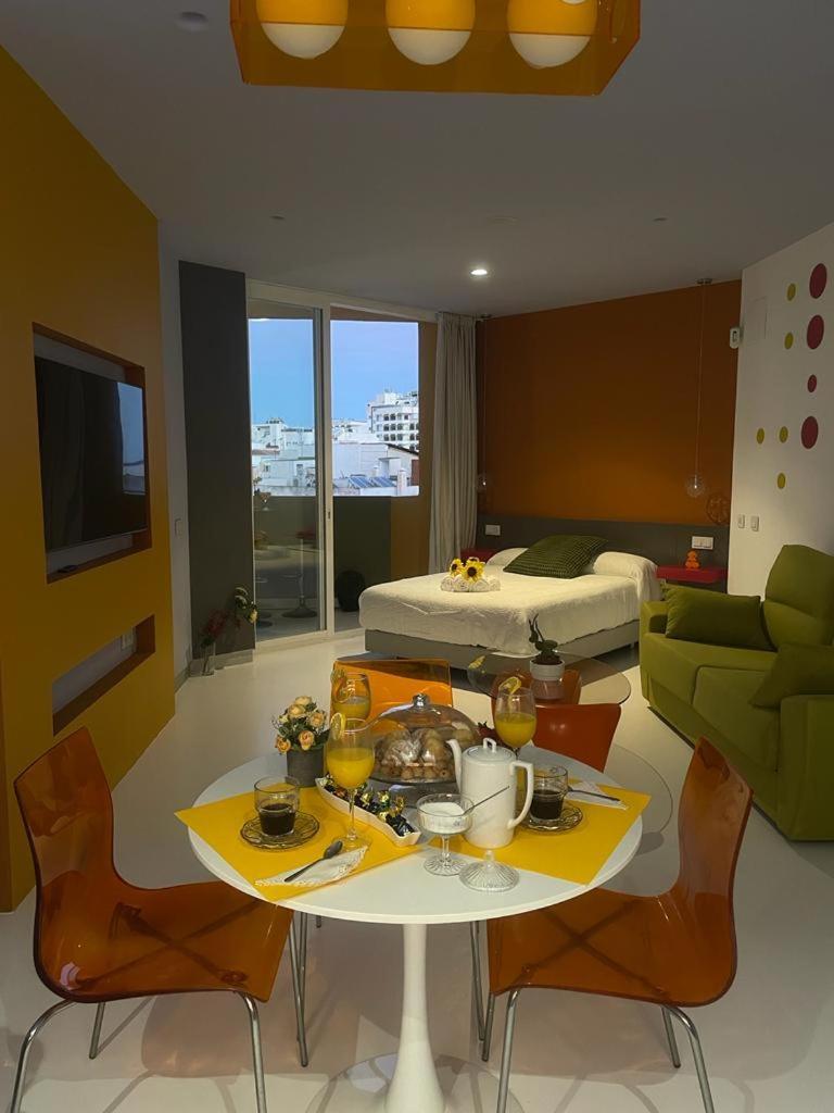 Lahola Glam Suites Torremolinos Esterno foto