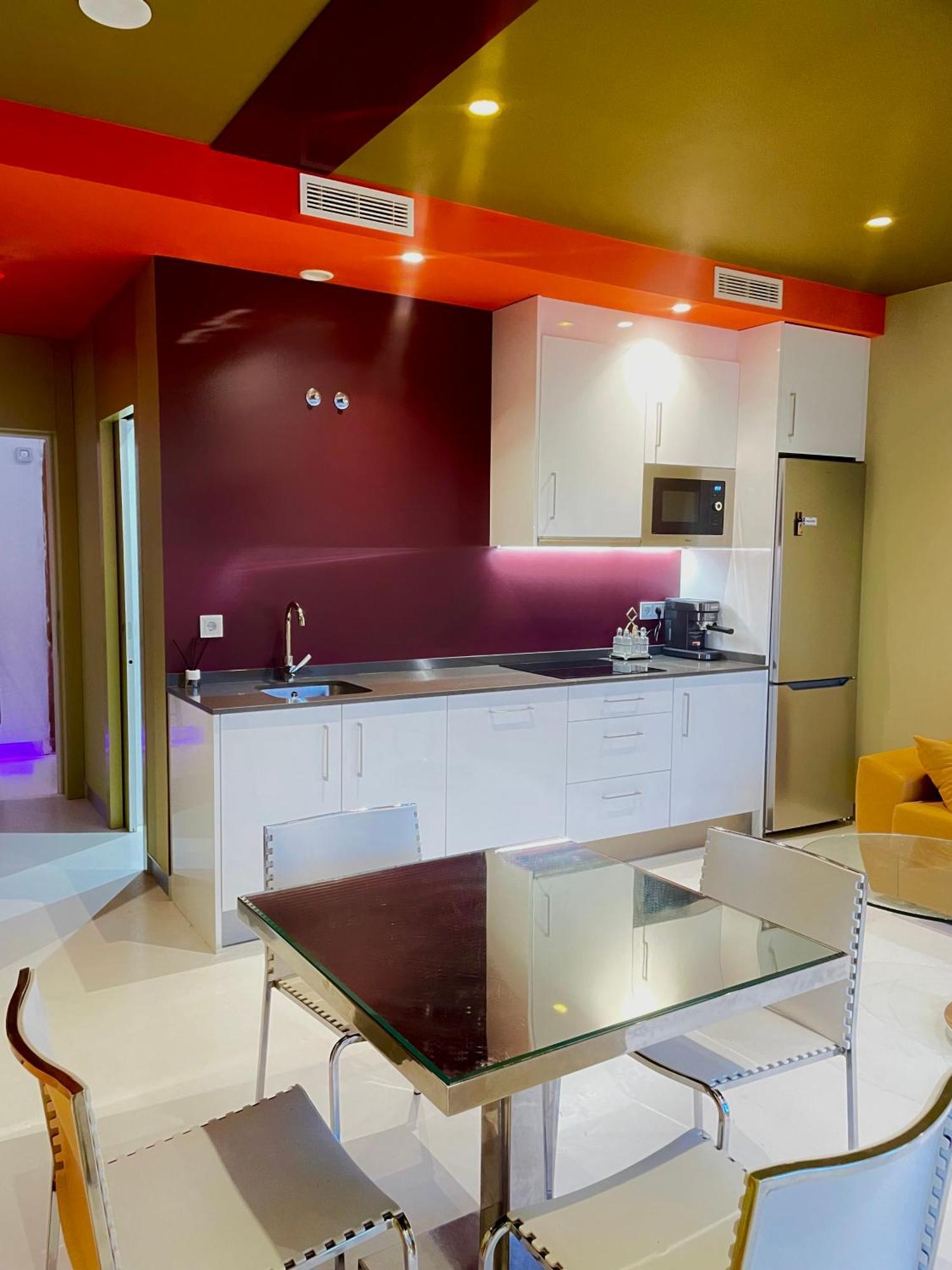 Lahola Glam Suites Torremolinos Esterno foto