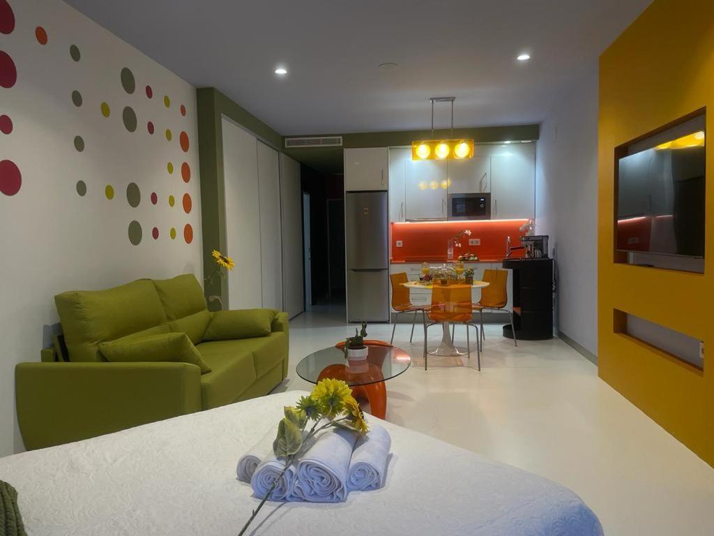 Lahola Glam Suites Torremolinos Esterno foto